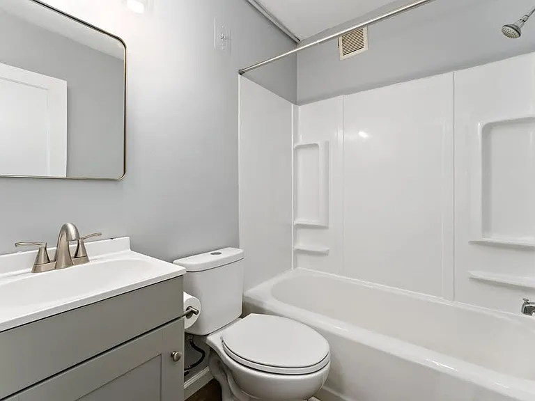 315 N Washington St #11 — Photo 3