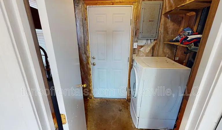 803 Davenport Rd — Photo 12