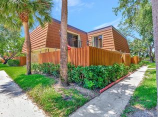 3016 30th Ct, Jupiter, FL 33477