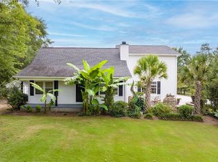 1649 Lee Peters Rd, Loganville, GA 30052