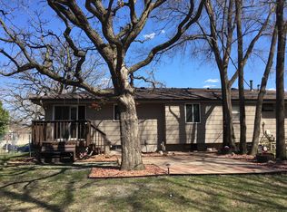 10922 Dahlia St NW, Coon Rapids, MN 55433