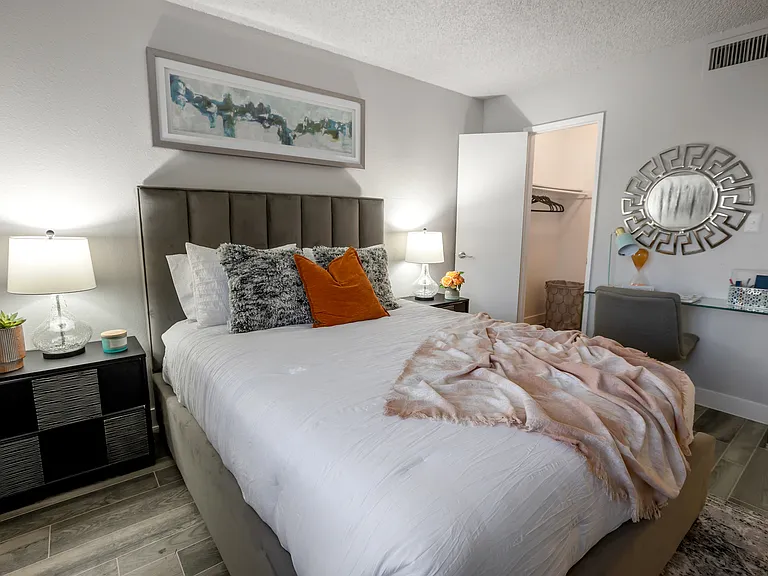 The Mod Apartments — Photo 10