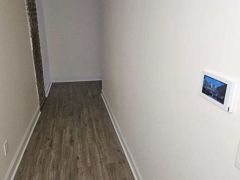 406 Main St #4 — Photo 3