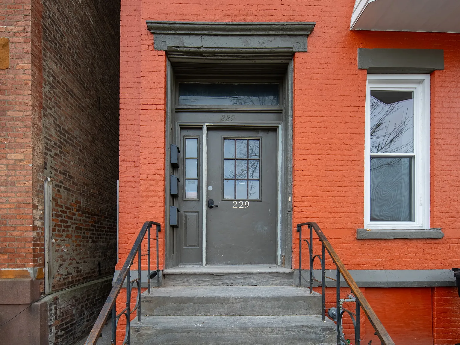 2 bed, 900 sqft, $1,750 — Photo 3