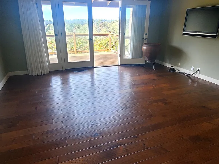 6858 Las Colinas — Photo 22