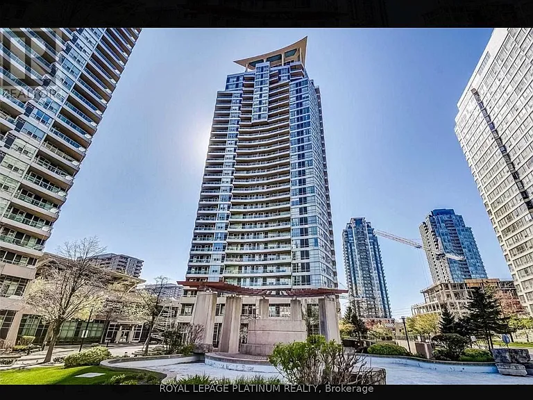 33 Elm Dr W #405 — Photo 1