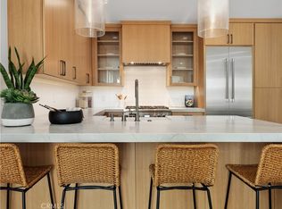 715 1/2 Narcissus Ave, Corona Del Mar, CA 92625