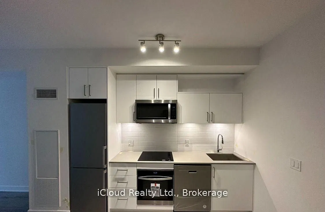 2 bed, $2,500 — Photo 3