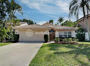 10910 Crescendo Cir, Boca Raton, FL 33498