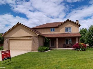21701 Clifford Dr, Macomb, MI 48044