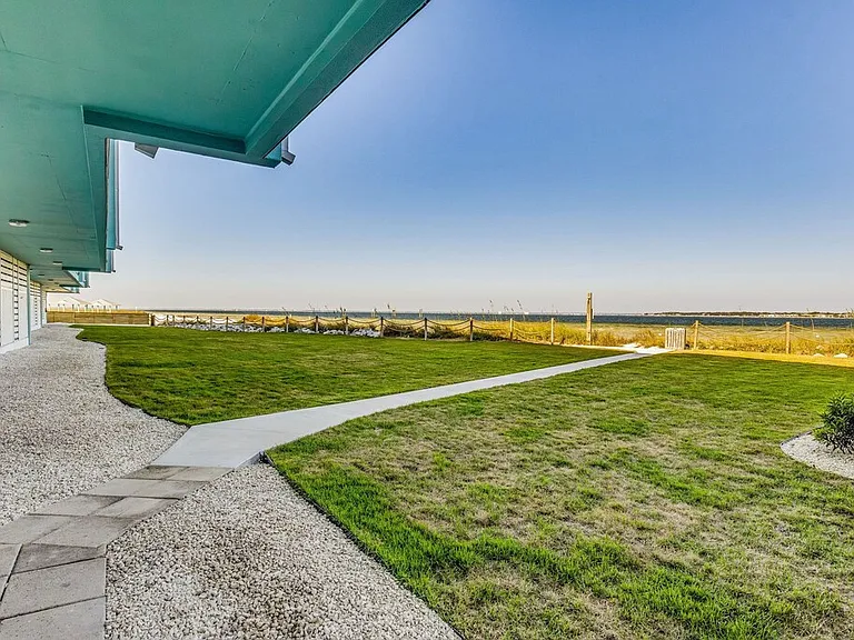 1390 Fort Pickens Rd #210 — Photo 43