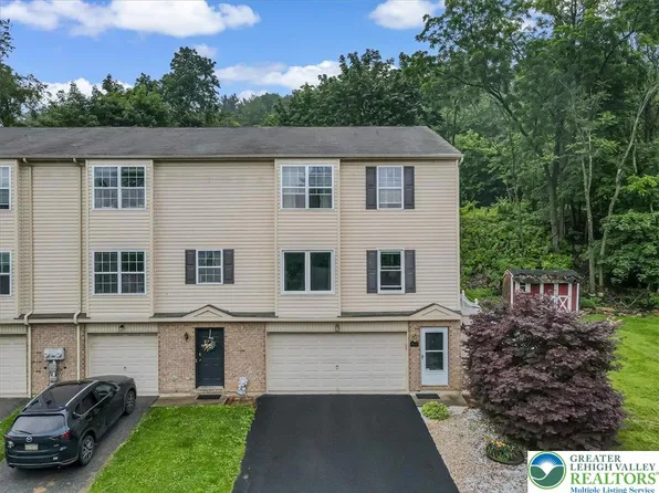 617 Lehigh Gap St, Walnutport, PA 18088