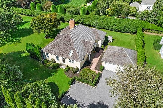 1st image of 22 Cobblefield Ln
