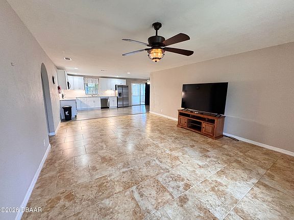 2nd image of 6 Ocean Cir