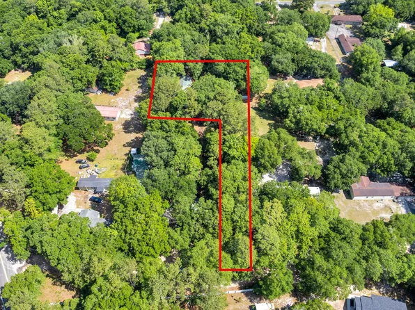 4366 Cave Ln, Hollywood, SC 29449