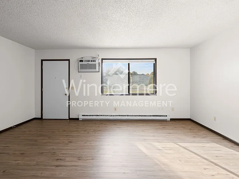13315 E Skyview Ave — Photo 3