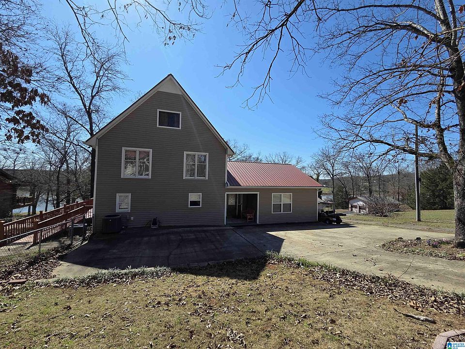 1st image of 403 Eureka Rd