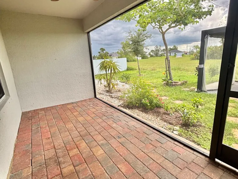 2509 NW 27th Pl — Photo 40