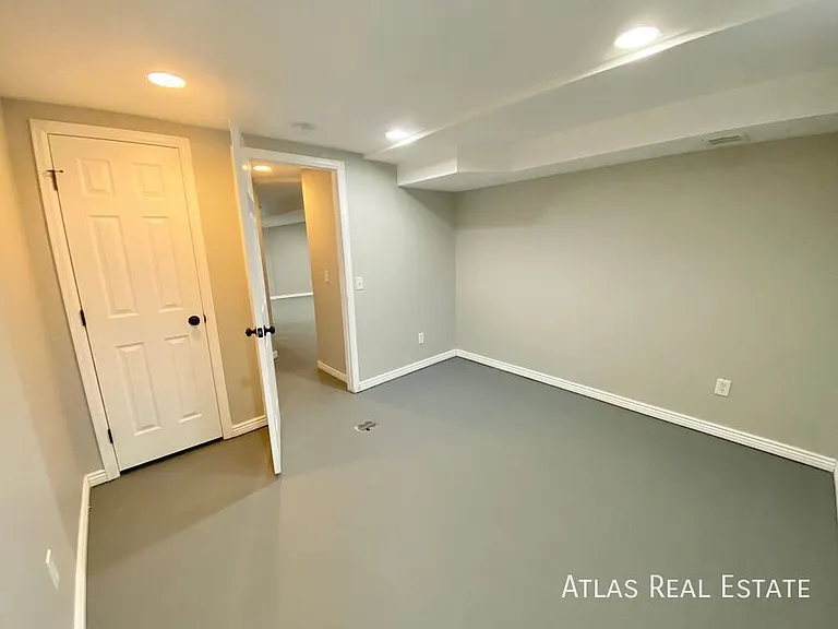 1885 Nueva Vista Dr — Photo 21