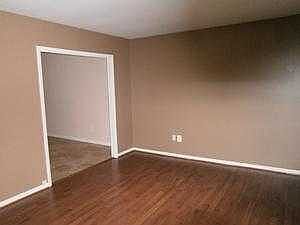 3rd image of 1341 Hunter Blvd