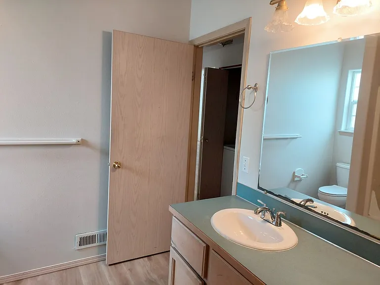 2443 Undine St — Photo 9