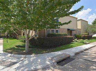 6300 Meredith Dr, Bellaire, TX 77401