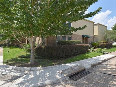 6300 Meredith Dr, Bellaire, TX, 77401