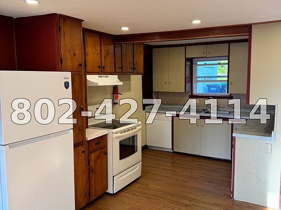 2nd image of 330 Charles St #1