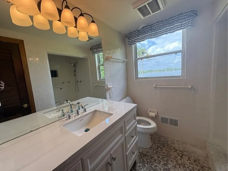 1441 Balmy Beach Dr — Photo 8