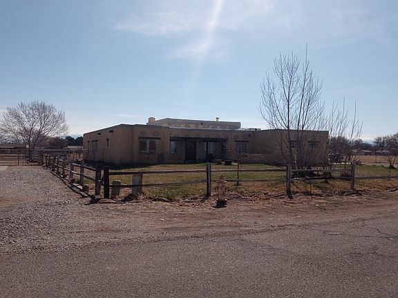 3rd image of 1680 Carpenter Dr