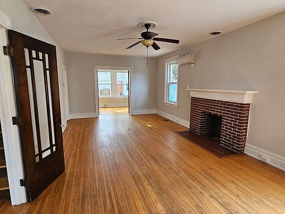 5th image of 738 Summit Ave