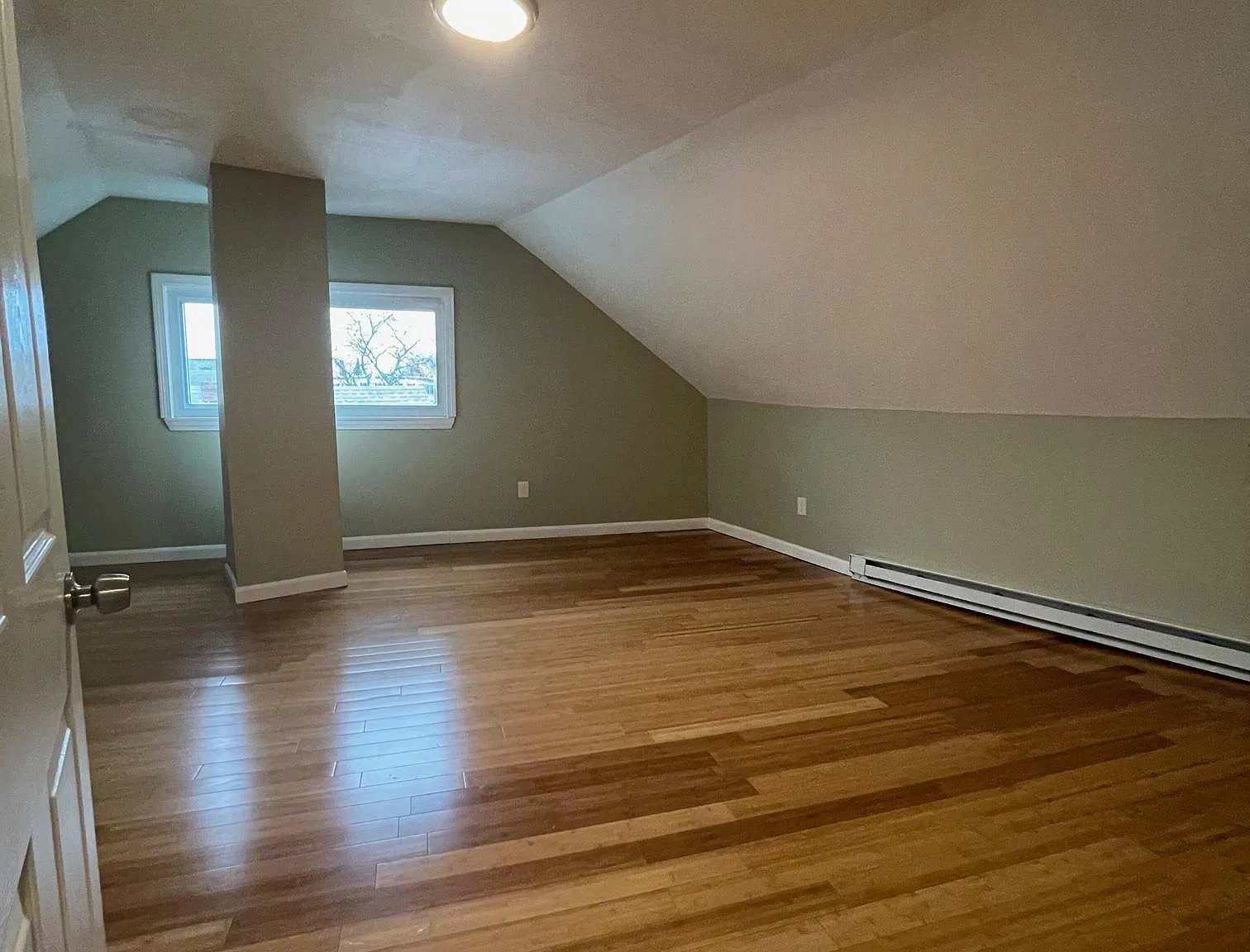 4 bed, 2000 sqft, $3,300 — Photo 3
