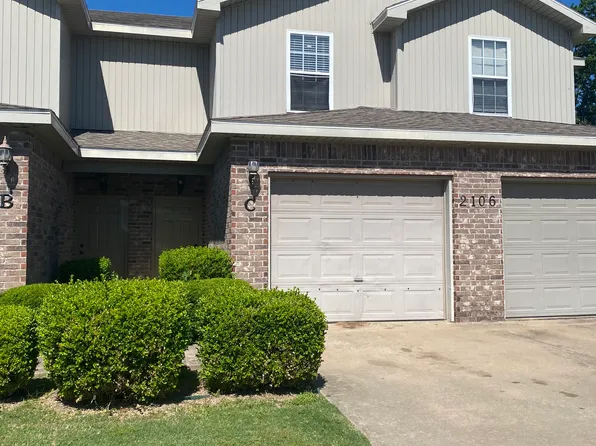 2106C Azlin Pl, Siloam Springs, AR 72761