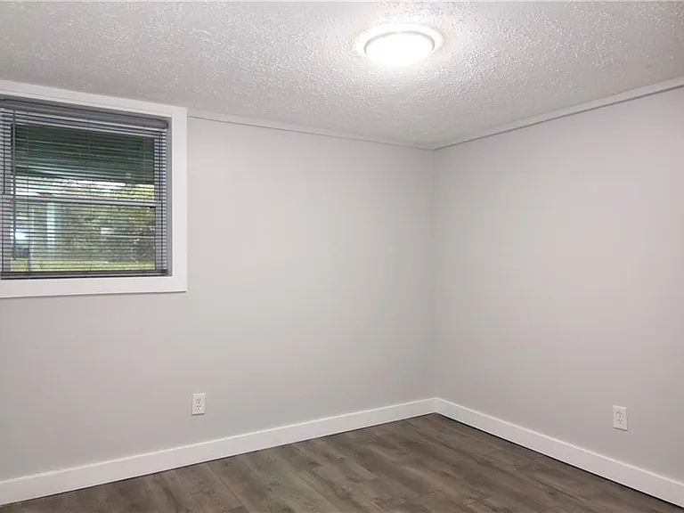 2187 Plantation Ln #B — Photo 14
