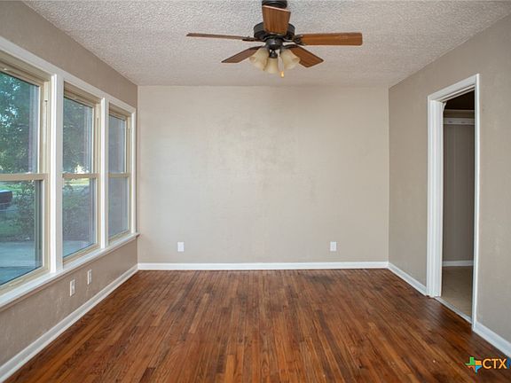 4th image of 408 Goodnight Dr