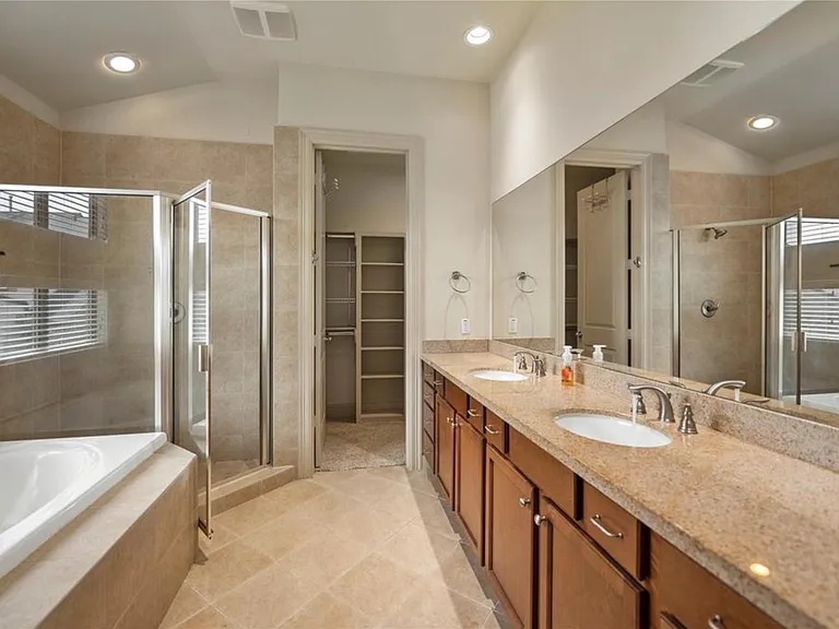 2816 Leeland St — Photo 12