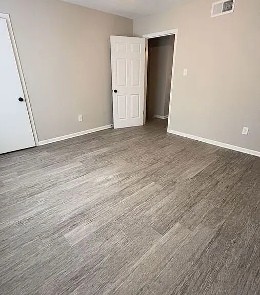 3136 Monterrey Sq — Photo 16