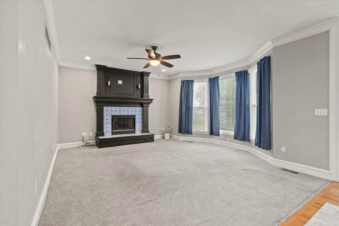 next background image