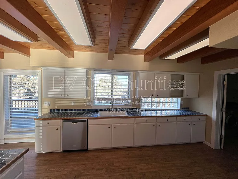 2500 SW 83rd St — Photo 11
