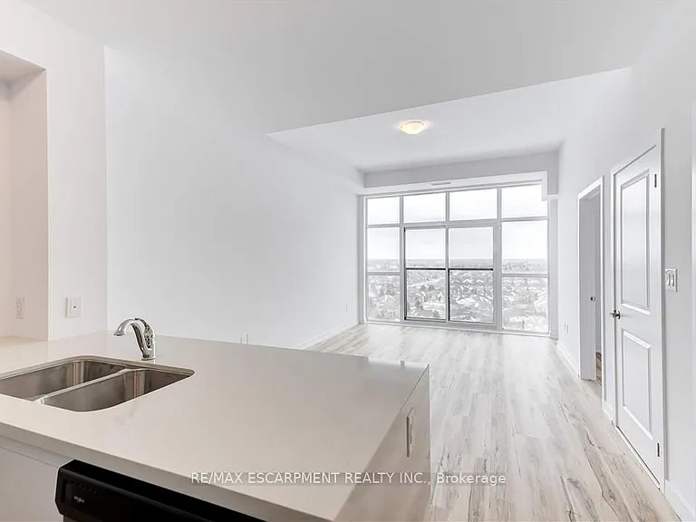 450 Dundas St E #1204 — Photo 27