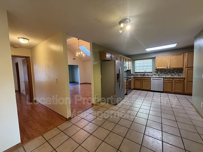 4963 Stoneback Dr W — Photo 22