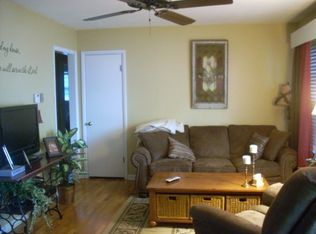 514 E 2nd St, Haven, KS 67543
