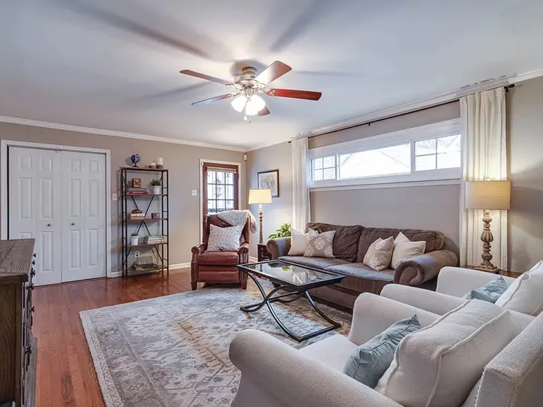 3878 Lytle Cir — Photo 10