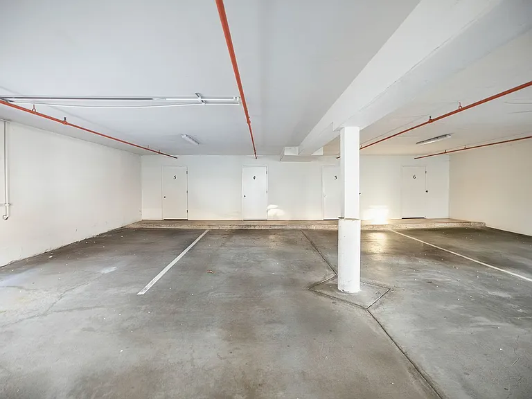 504 Ocean Ave #4 — Photo 29
