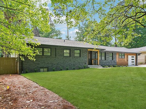 3rd image of 5170 Chamblee Dunwoody Rd