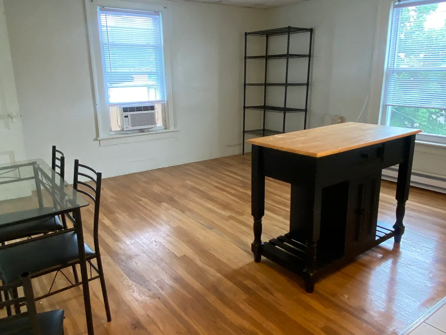 1 bed, 1.0 bath, $1,995 — Photo 1