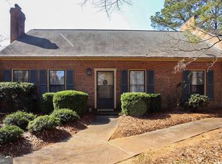 135 S Stratford Dr, Athens, GA 30605