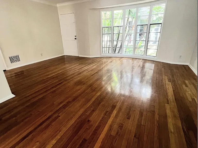 6542 Franklin Ave #14 — Photo 4