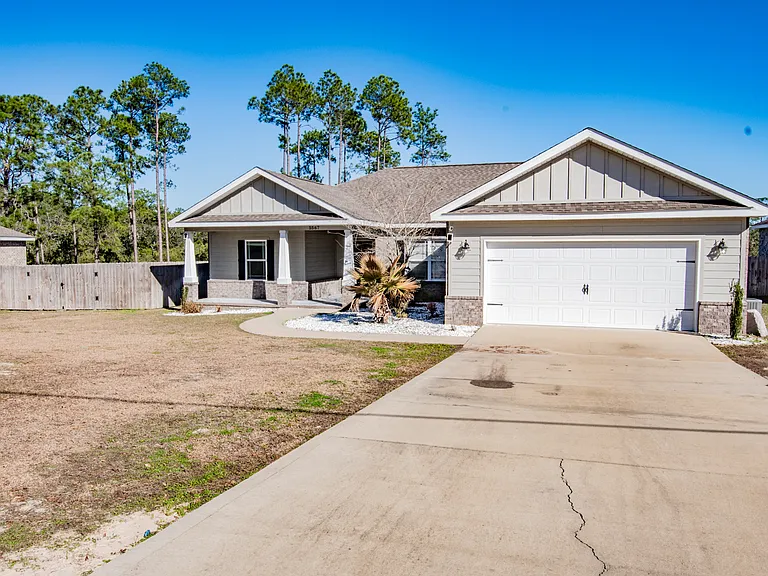 5567 Galaxy Dr — Photo 2