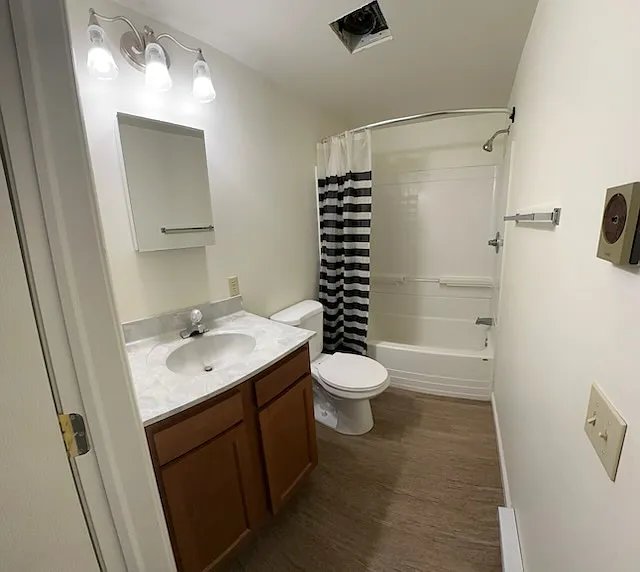 113 Locust Ln #15 — Photo 3